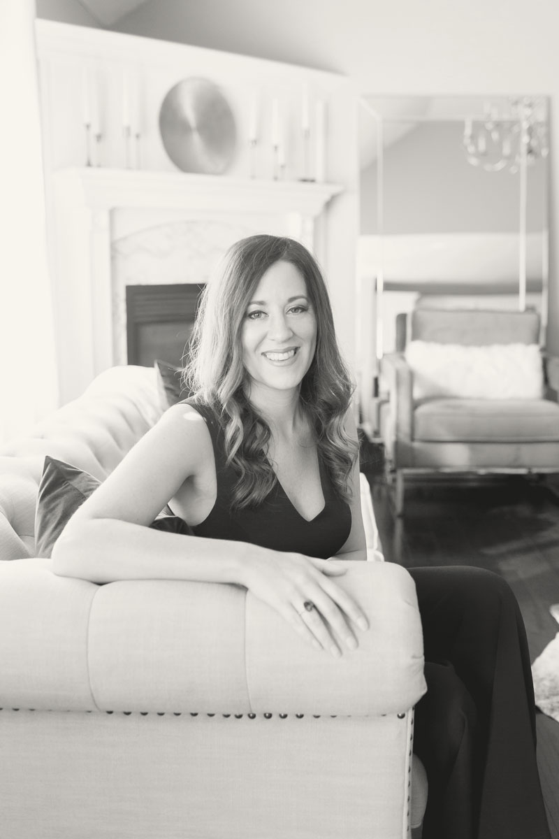 franklin_lane_creative_brand_and_editorial_design_company_kelly_morris_BW_3 about_franklin_lane_creative_brand_logo_web_website_design_designer_divi_theme_designer_wordpress_designer_for_small_business_businesses_creatives_contact
